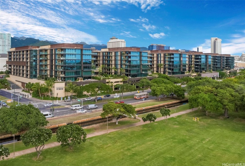 A view of Park Lane Ala Moana .