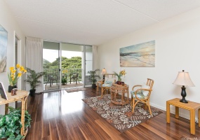 Welcome Home! Enjoy contemporary carefree living in this low maintenance, beautifully remodeled home in renown Nu'uanu Valley!