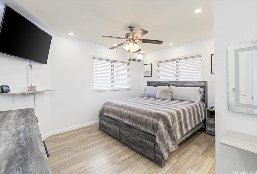 Upstairs Primary bedroom 1 with En Suite bathroom