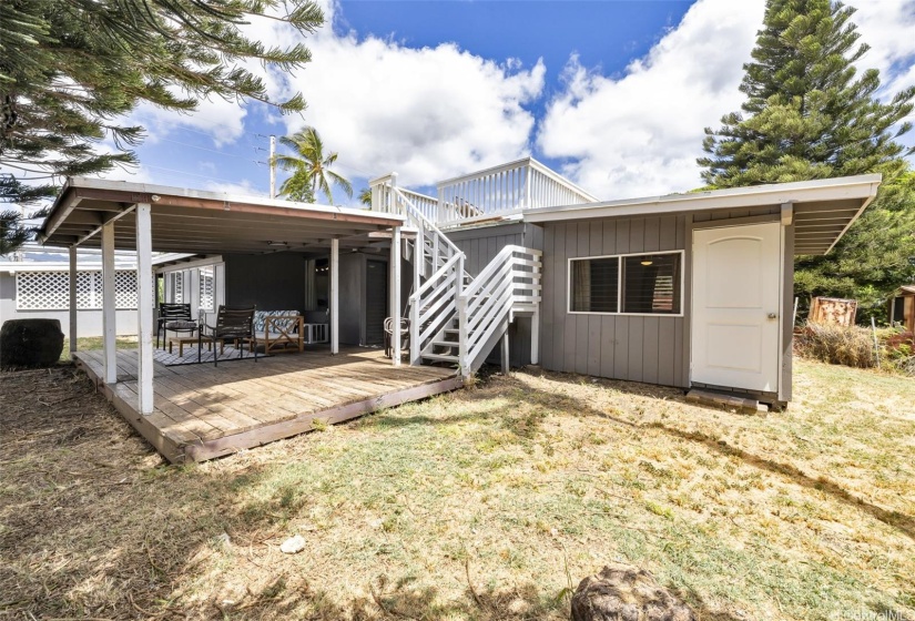 backyard/lanai