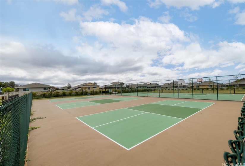 Pickleball & Basketball Courts