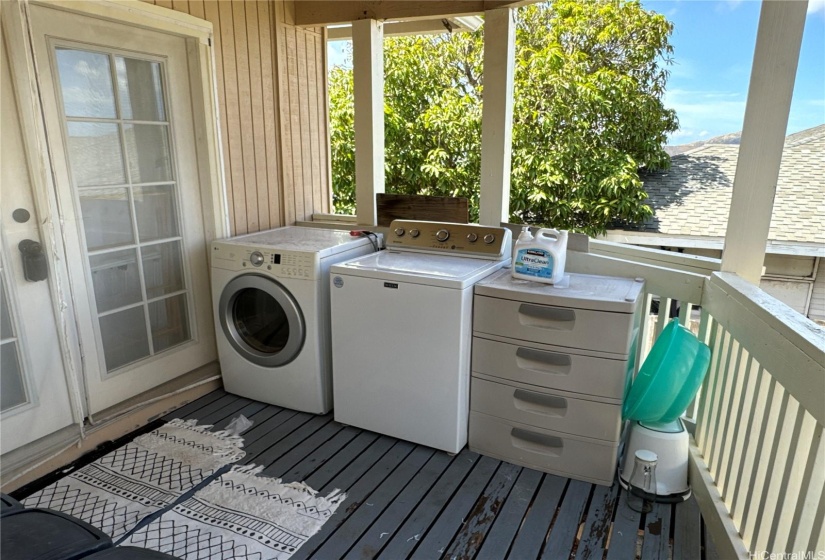 Washer dryer for front house