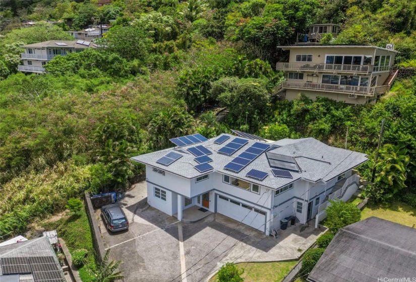 Peace of mind assured with brand new 2024 roof and 28 owned PV panels on NEM agreement.,