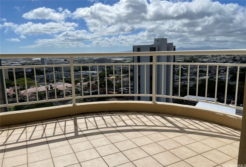 Large lanai looking out to the West side