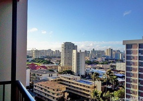 Diamond Head and City views from lanai