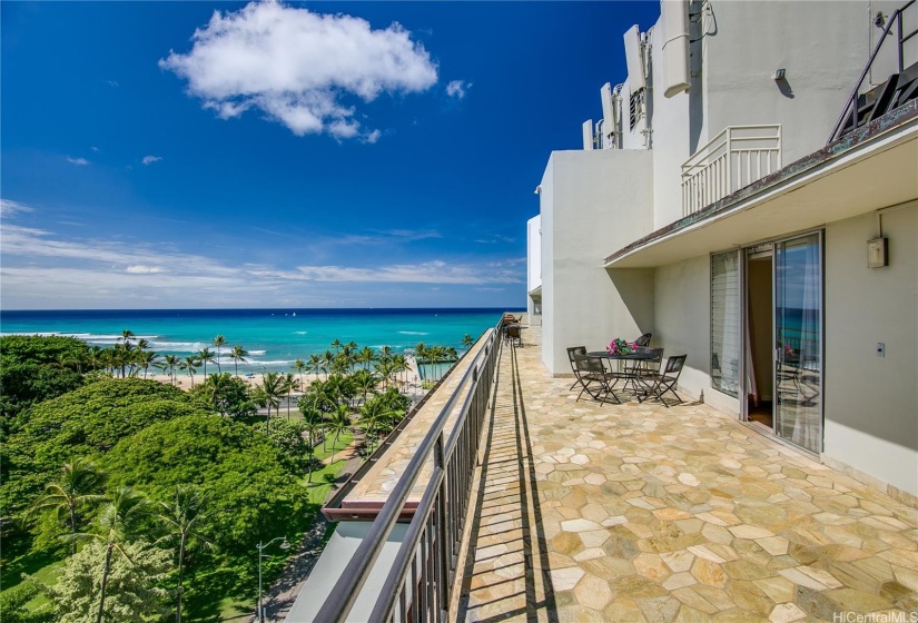 Waikiki Grand Hotel 10th Floor Sundeck