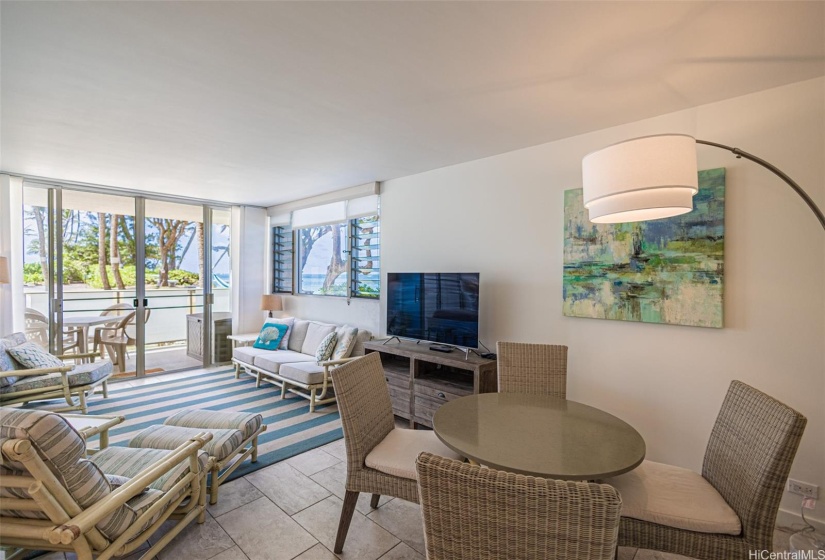 Spacious living room