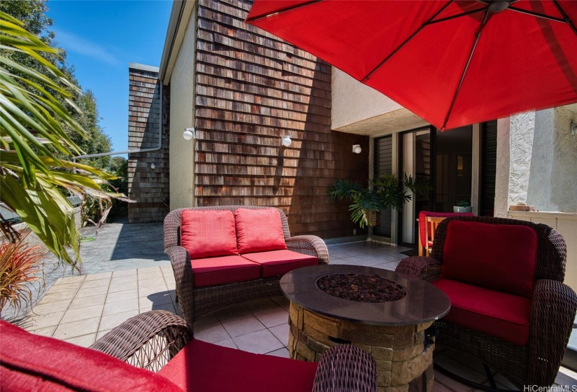 Lanai facing the unit. Main bedroom patio sliding door just to immediate right. Straight ahead leads to your 2nd cozy lanai.