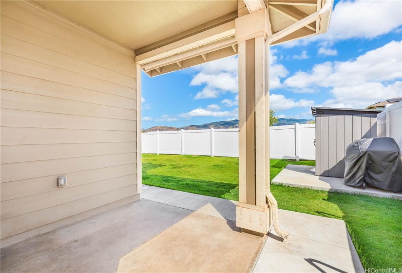 Covered patio/lanai