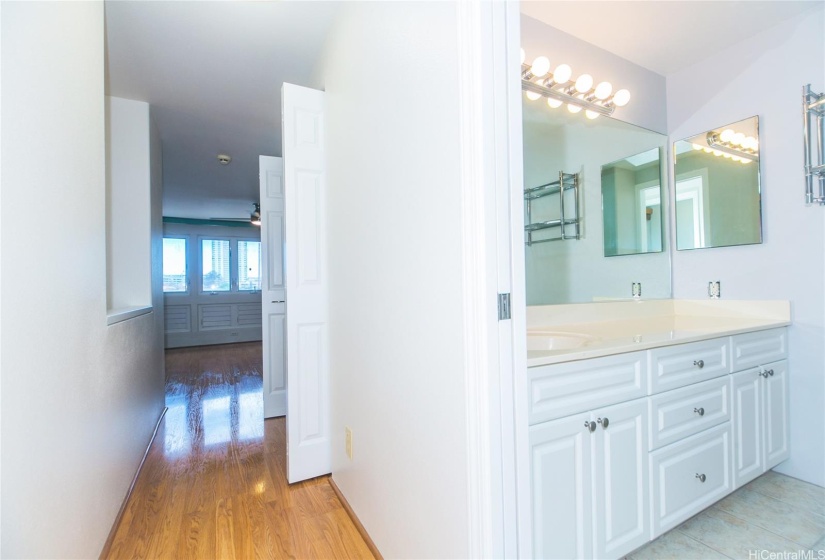 Second floor hallway, bathrrom, walk in closet master bedroom