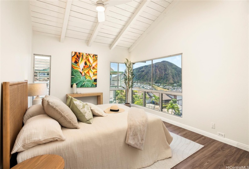 Primary bedroom with views of Koko Crater.