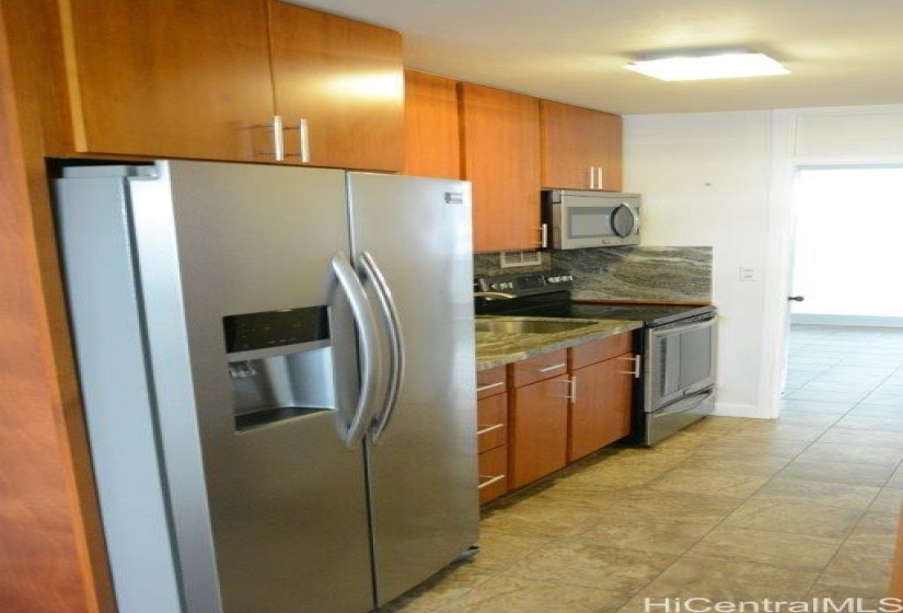 Entrance to kitchen toward bedroom