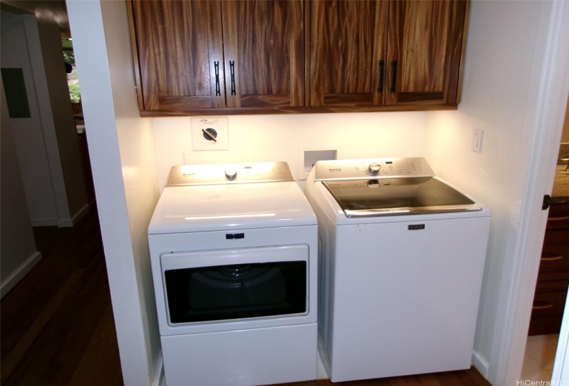 Full size washer & dryer