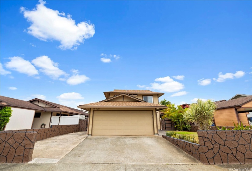 Front exterior view of home.