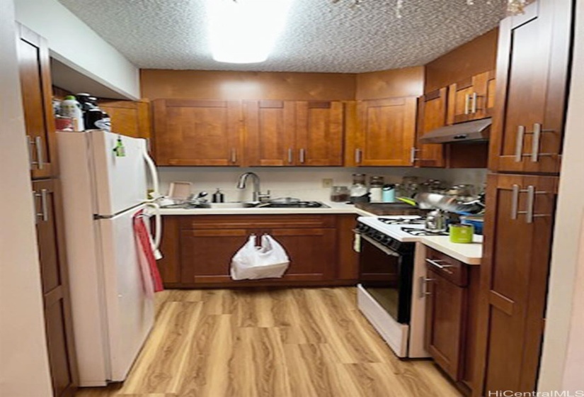 Unit 618 - Kitchen