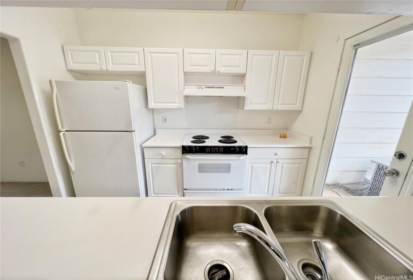 Kitchen(pictures taken prior to tenant move in)