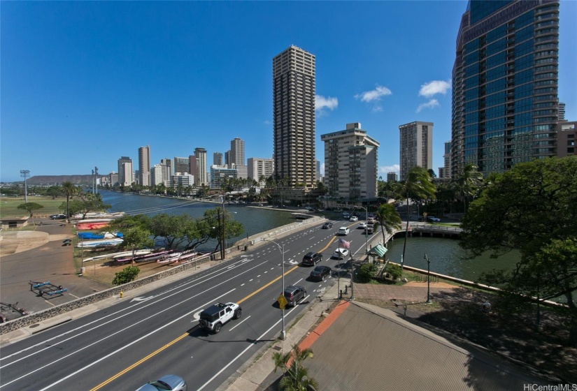 Diamond Head/McCully Street view