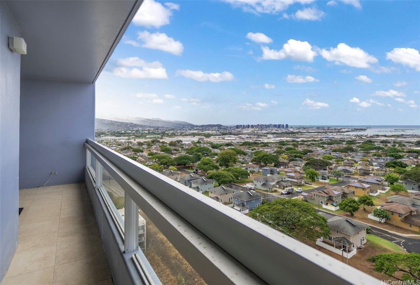 View from lanai overlooking toward Diamond Head.