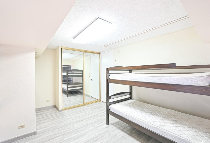 1B bedroom