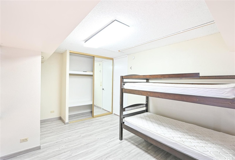 1B bedroom