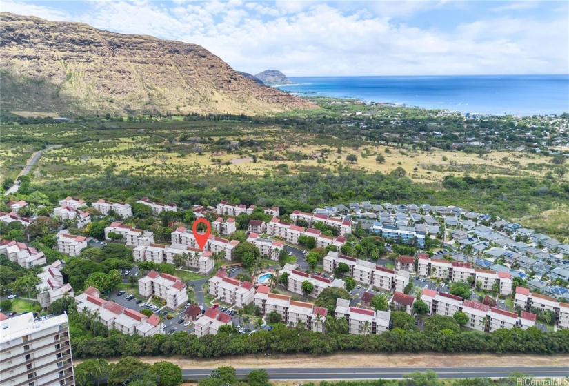 Close to Makaha sandy beaches