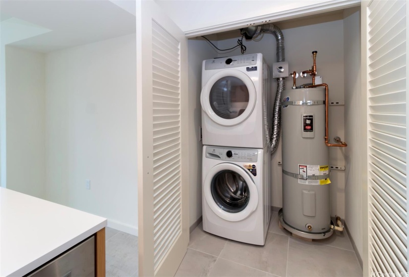 Washer/Dryer in an Enclosed Closet