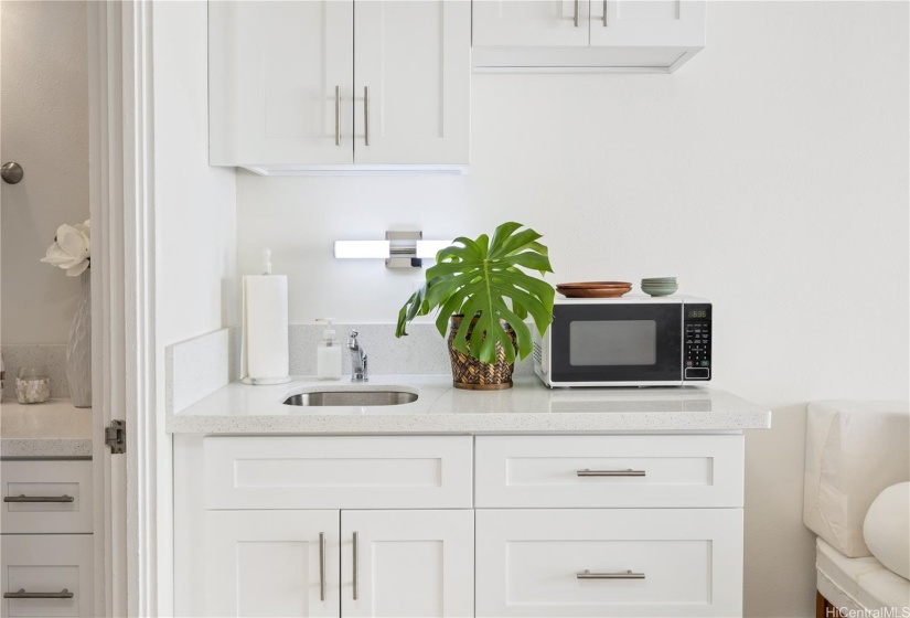 Newly upgraded kitchen in studio