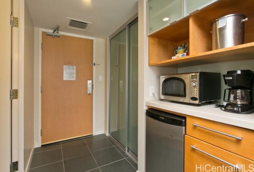 Turkish slate in foyer, Interior designer Mitchell Freedland