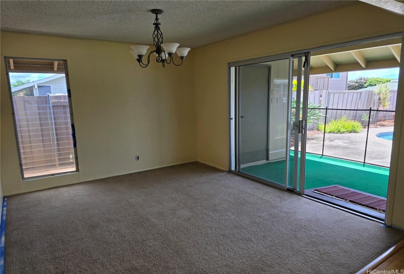 Dining Area leading to the lanai and pool