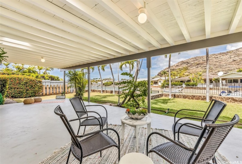 Large Covered Lanai