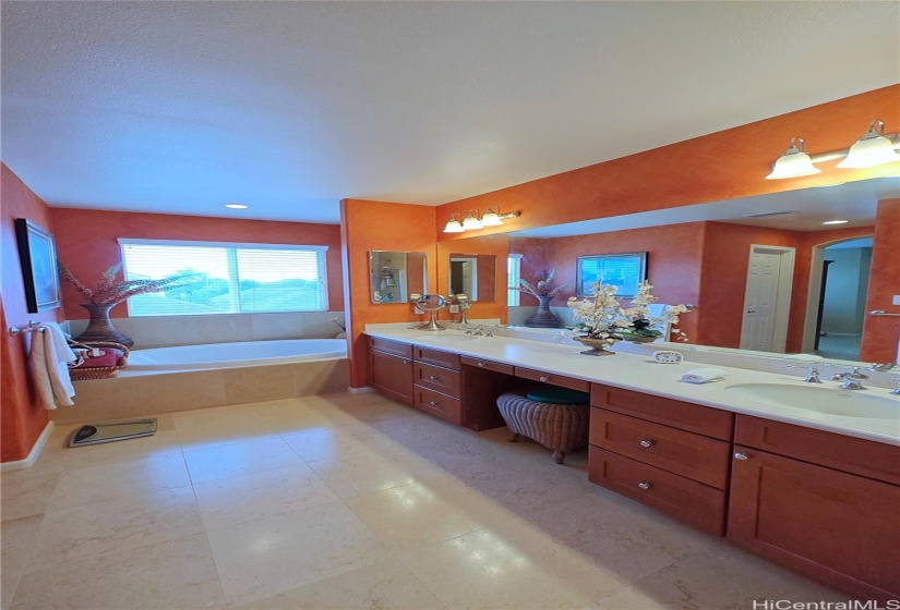 Soaking tub on the opposite side.