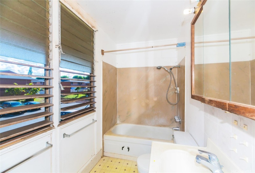 Bathroom with newer tub/shower