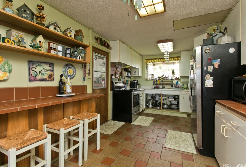 Entrance to Kitchen