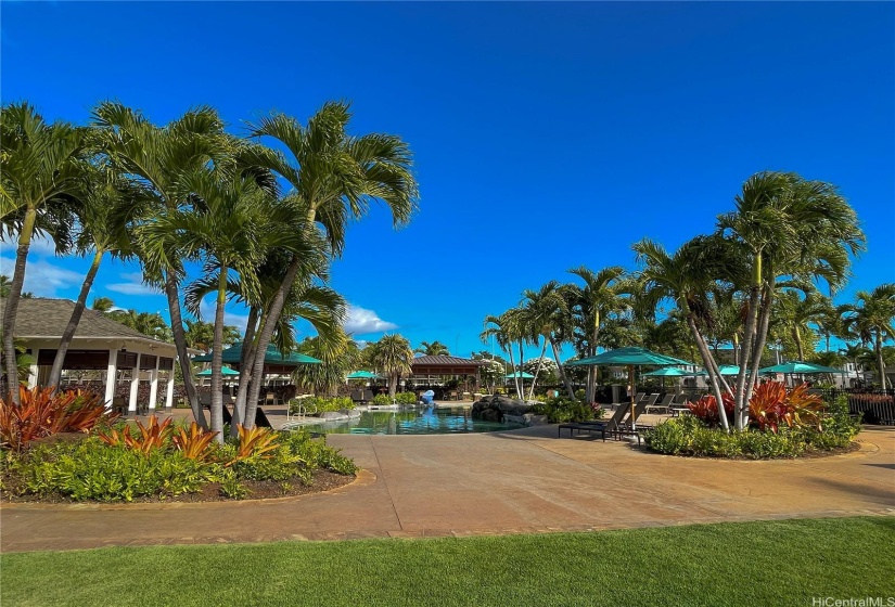 Nearby Ka Makana Swim Club with Pool, Hot Tub, Tennis & Pickleball Court, and Fitness Center.