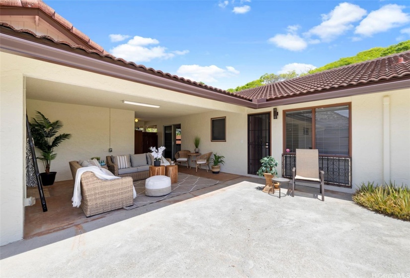 Spacious patio