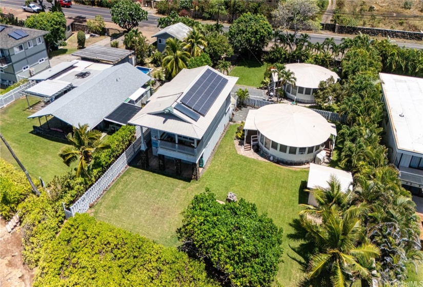 Makaha oceanfront land with room to live and play.