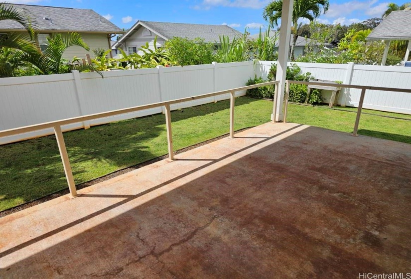 Covered Lanai / Patio Yard