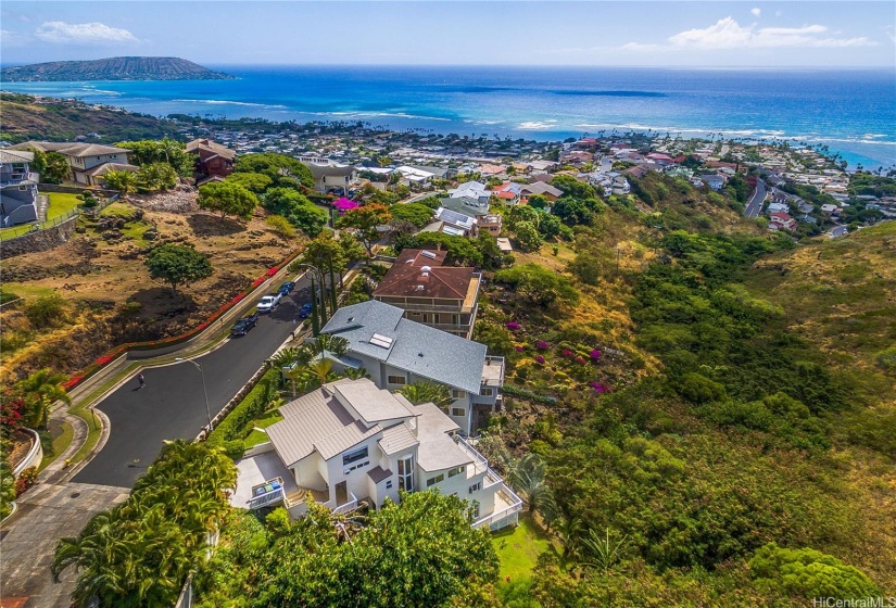 5436 Poola (nearest home on the bottom of photo) sits above Kahala with Koko Head to the East, with Waikiki and Honolulu nearby.