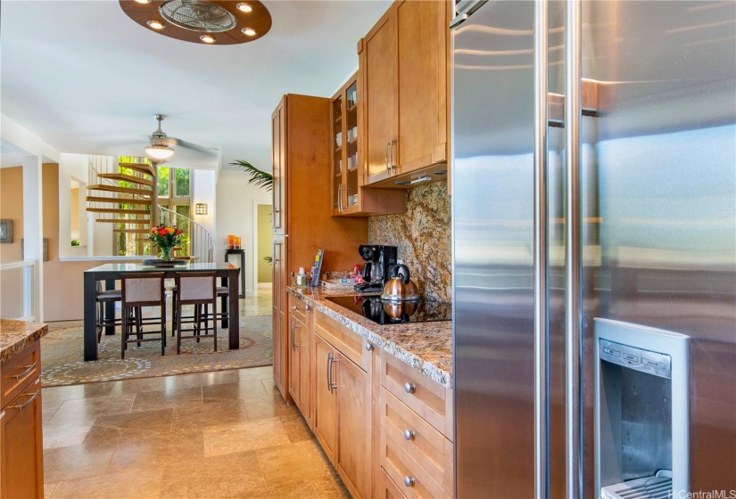 Kitchen to dining area