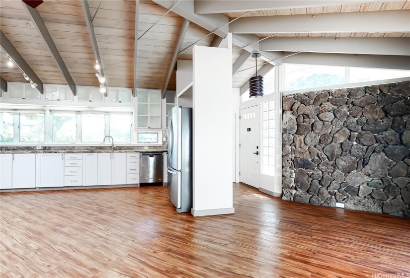 Kitchen/ Dining Area