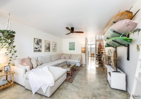 Stunning move-in ready split-level condo