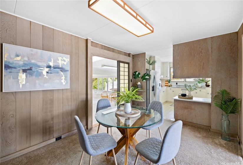 Dining area adjacent to kitchen