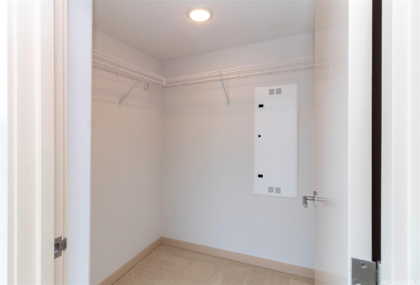 Walk-in Closet