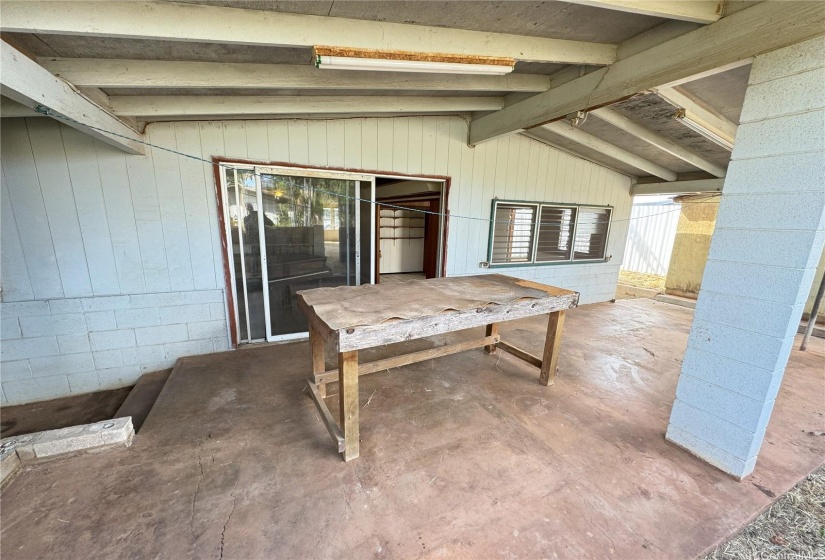 Another view of the lanai in back of the home.