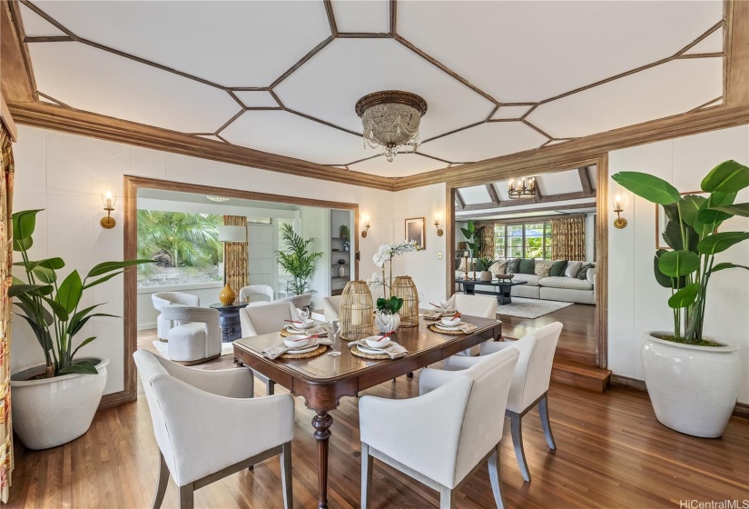 Dining room that connects to huge covered lanai and den