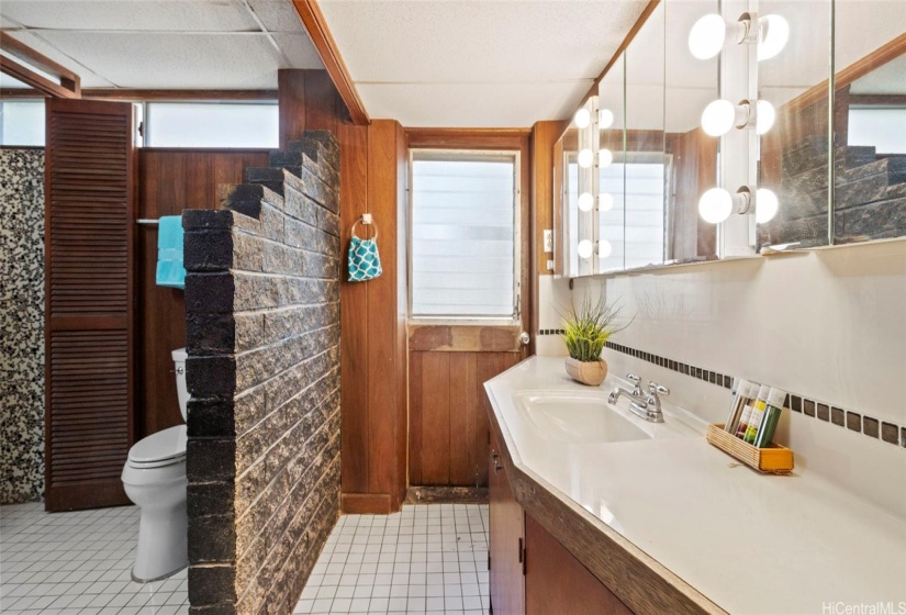 Another view of the 2nd level bathroom