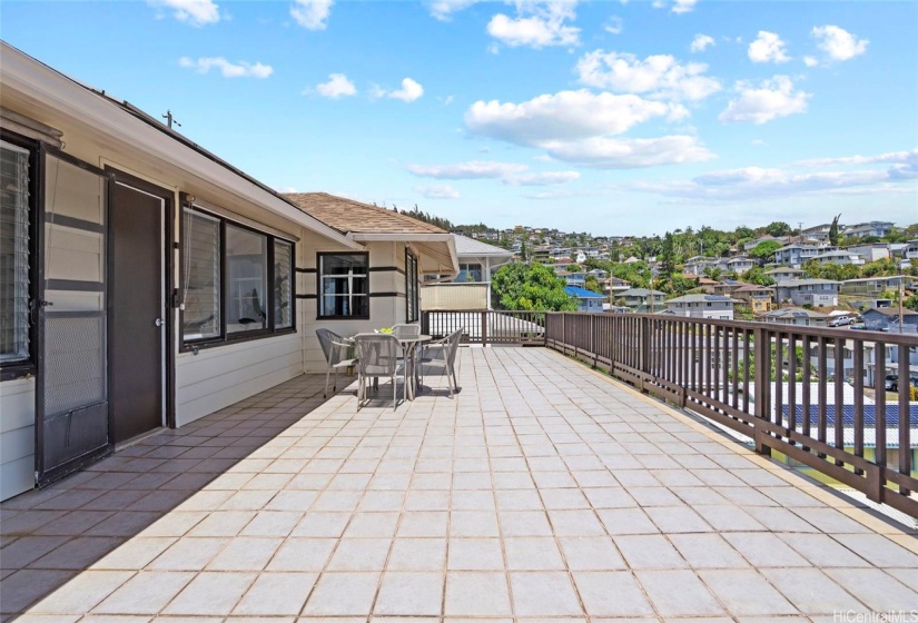Open deck for you to enjoy the views at sunset or to greet the morning overlooking Honolulu Harbor