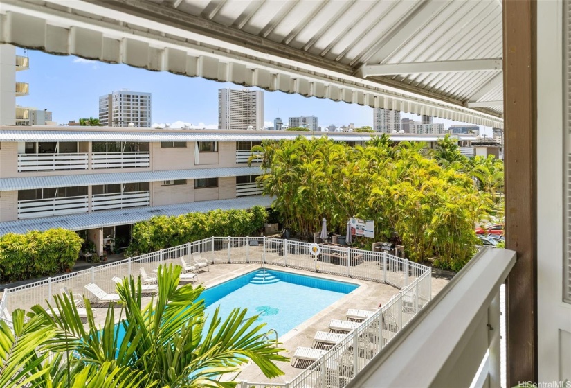 Excellent, stress relieving view from your private patio lanai.Sparkling pool you'll wish you were swimming in, during your tour!