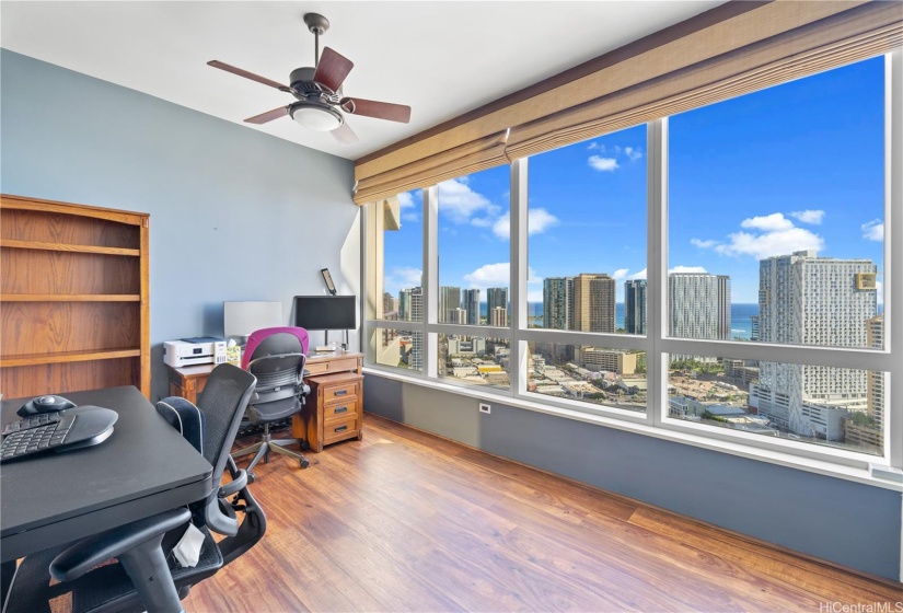 Second bedroom which can be used as an office.