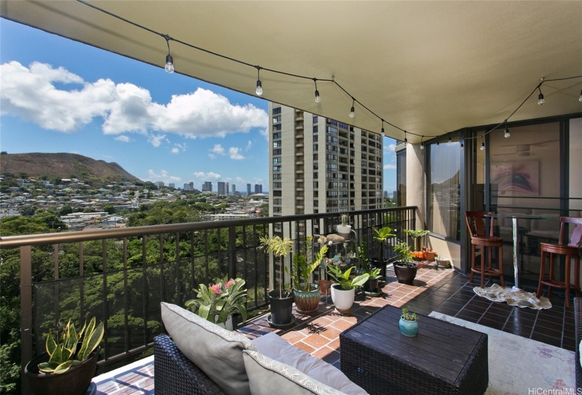 View of lanai facing Punchbowl